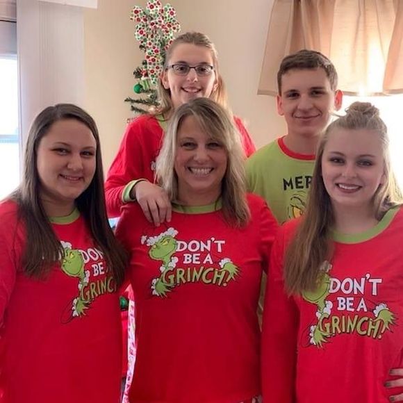 Meet your Posher, Lisa - Picture 1 of 1